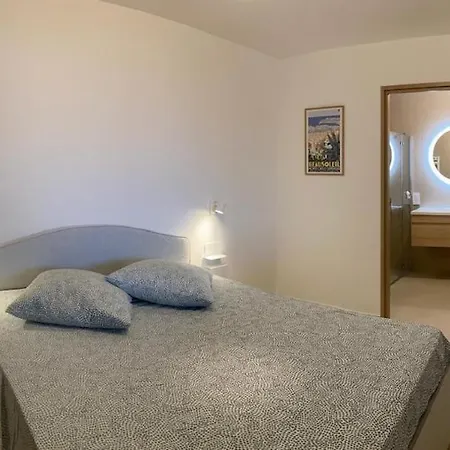 Townhouse Bellevue In 빌라 *