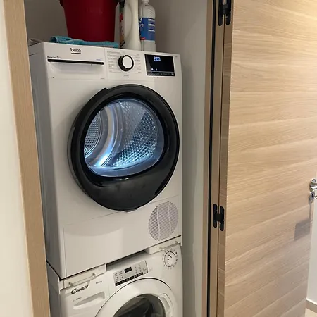 In 4br 8p Ac Free Parking 12 Mns Walk To Palais Cannes