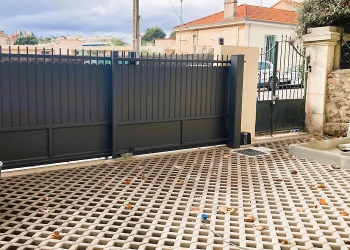 Townhouse Bellevue In 빌라