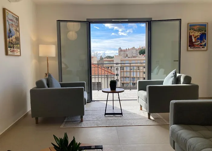 Villa In 4br 8p Ac Free Parking 2 Mns Walk To Palais Cannes