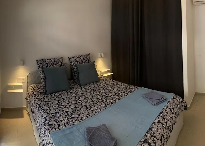 Villa In 4br 8p Ac Free Parking 2 Mns Walk To Palais *